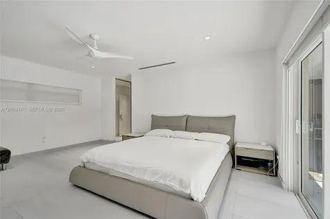 2126 NE 187th Street North Miami Beach FL 33179