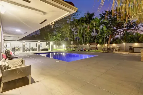 2126 NE 187th Street North Miami Beach FL 33179