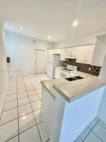 3624 San Simeon Creek Weston FL 33331