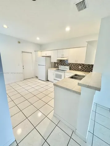 3624 San Simeon Creek Weston FL 33331