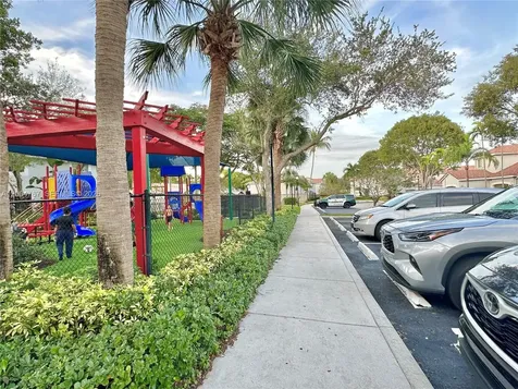 3624 San Simeon Creek Weston FL 33331
