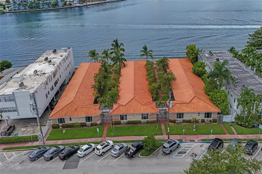 2160 Bay Drive Miami Beach FL 33141