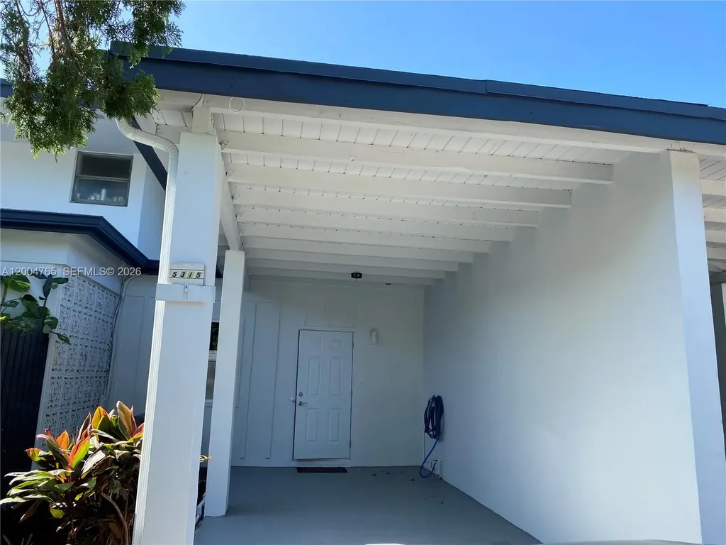 5315 Hollywood Boulevard Hollywood FL 33021