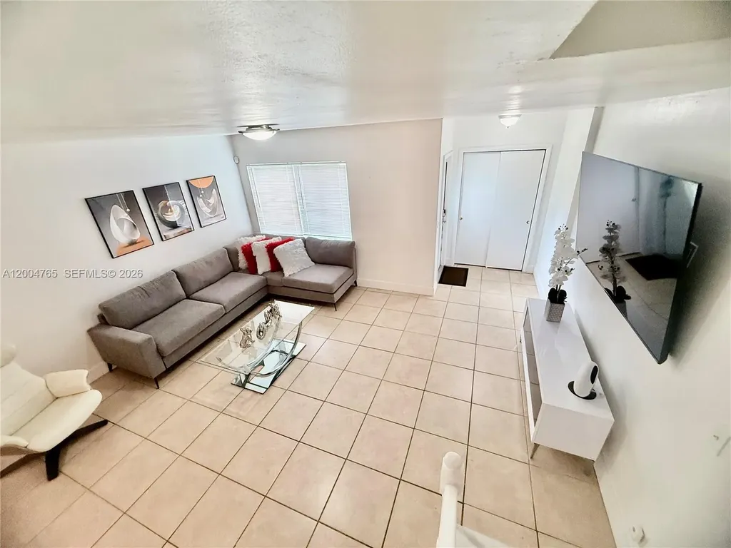 5315 Hollywood Boulevard Hollywood FL 33021