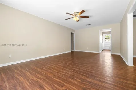 100 Huron Avenue Tampa FL 33606