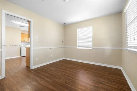 100 Huron Avenue Tampa FL 33606