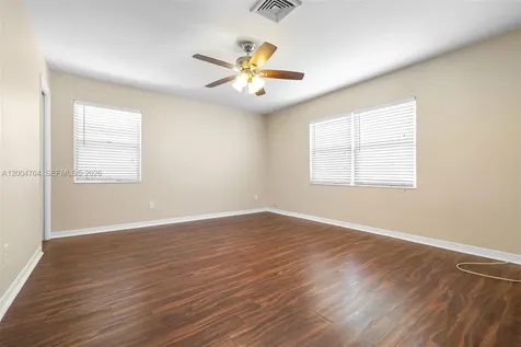 100 Huron Avenue Tampa FL 33606