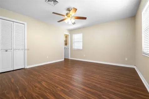 100 Huron Avenue Tampa FL 33606