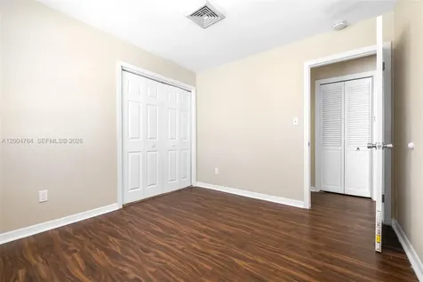 100 Huron Avenue Tampa FL 33606