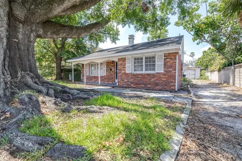 100 Huron Avenue Tampa FL 33606