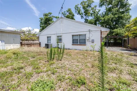 100 Huron Avenue Tampa FL 33606