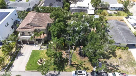 100 Huron Avenue Tampa FL 33606