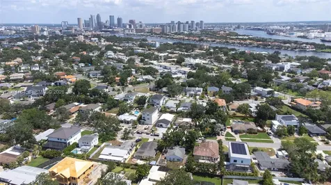 100 Huron Avenue Tampa FL 33606