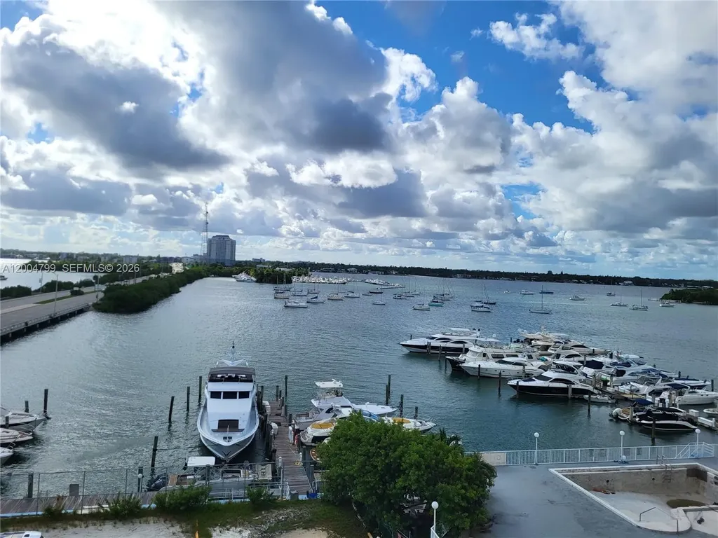 7904 West Drive North Bay Village FL 33141