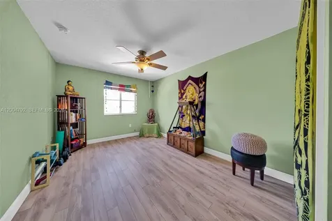 8906 SW 221st Terrace Cutler Bay FL 33190