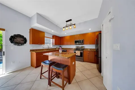 8906 SW 221st Terrace Cutler Bay FL 33190