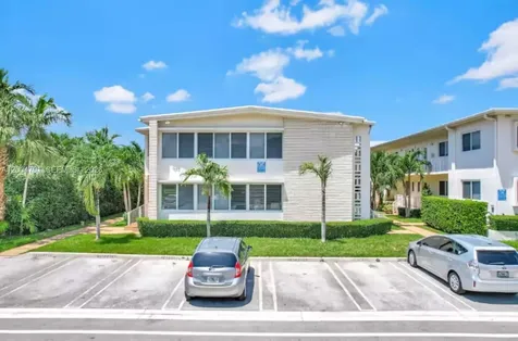 1025 94th Street Bay Harbor Islands FL 33154