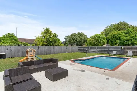 13453 SW 256th Terrace Homestead FL 33032