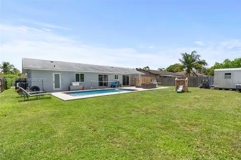 13453 SW 256th Terrace Homestead FL 33032