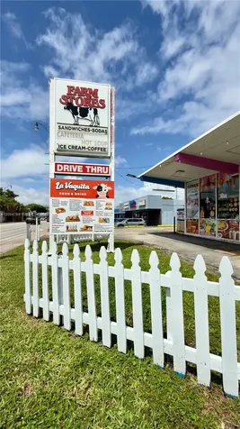 Farm Store Coral Gables Miami FL 33134