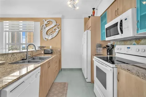 17555 Atlantic Boulevard Sunny Isles Beach FL 33160