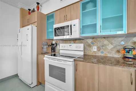 17555 Atlantic Boulevard Sunny Isles Beach FL 33160