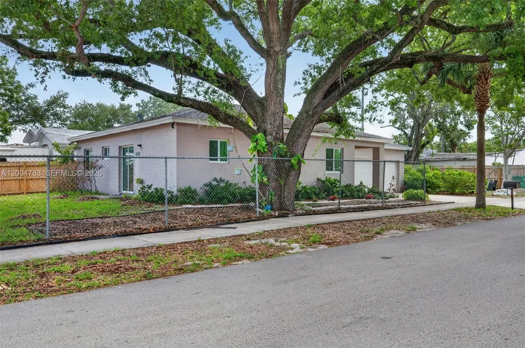 375 NW 28th Avenue Fort Lauderdale FL 33311