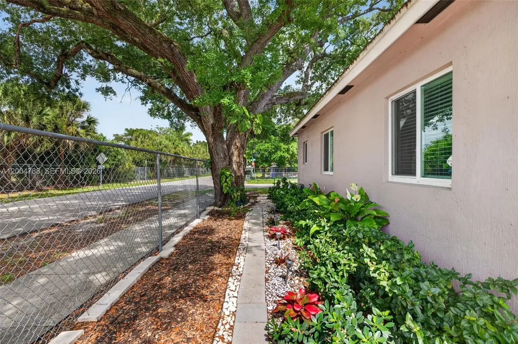 375 NW 28th Avenue Fort Lauderdale FL 33311