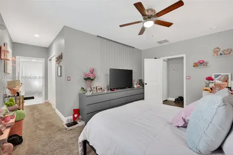 375 NW 28th Avenue Fort Lauderdale FL 33311