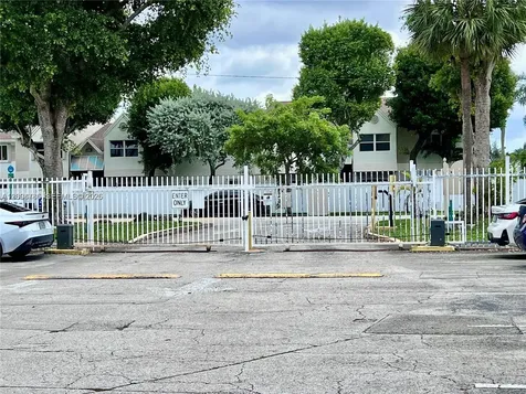 17530 NW 68th Avenue Hialeah FL 33015