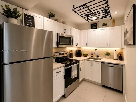 17530 NW 68th Avenue Hialeah FL 33015