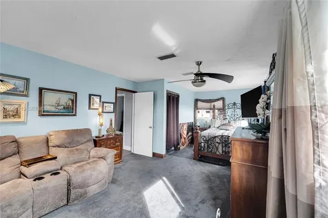 8370 NW 185th Street Hialeah FL 33015