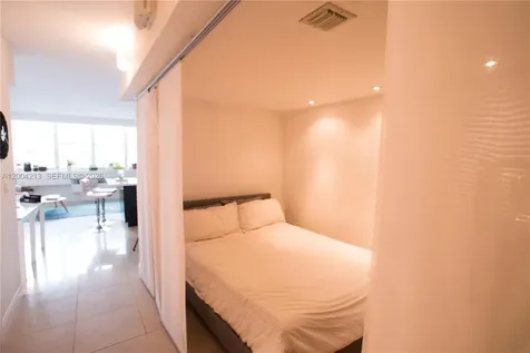 801 Brickell Bay Drive Miami FL 33131