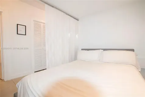 801 Brickell Bay Drive Miami FL 33131