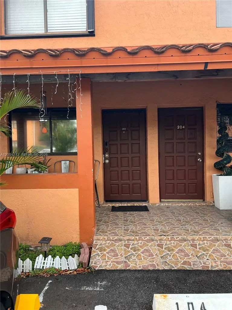 6370 W 27th Court Hialeah FL 33016