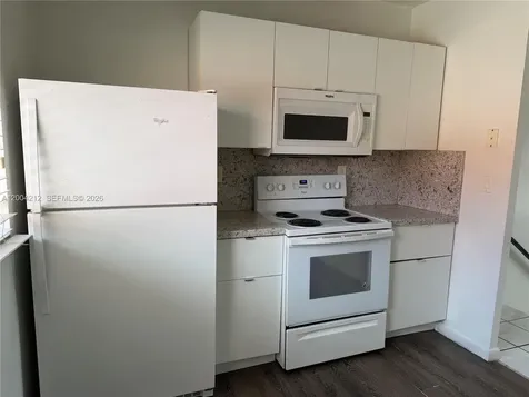 6370 W 27th Court Hialeah FL 33016