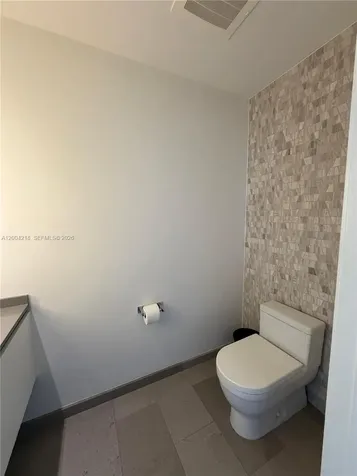 68 SE 6th Street Miami FL 33131