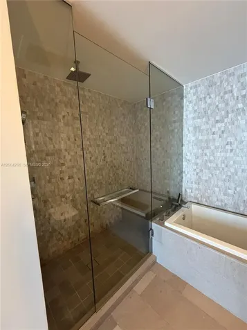 68 SE 6th Street Miami FL 33131