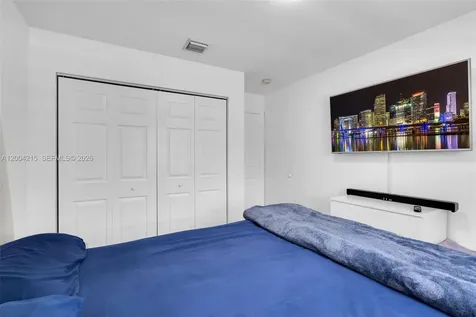 11462 NW 69th Terrace Doral FL 33178