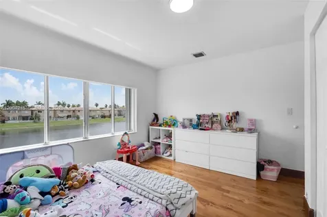 11462 NW 69th Terrace Doral FL 33178
