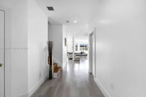 11462 NW 69th Terrace Doral FL 33178