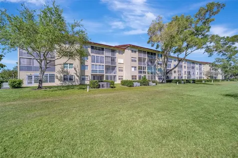 701 SW 128th Avenue Pembroke Pines FL 33027