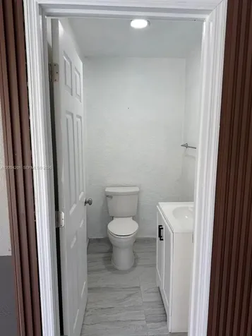 1325 SW 28th Cape Coral FL 33914