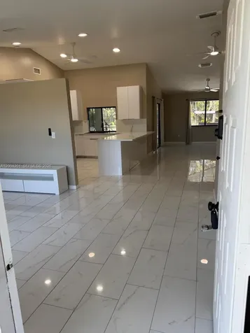 1325 SW 28th Cape Coral FL 33914