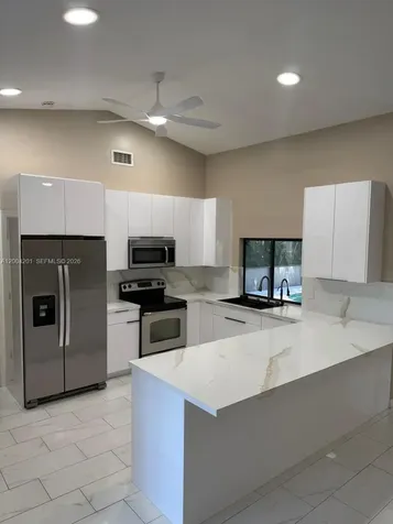 1325 SW 28th Cape Coral FL 33914