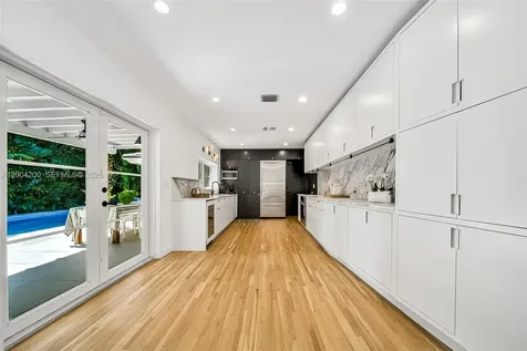 1010 Placetas Avenue Coral Gables FL 33146