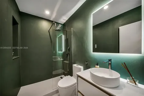 1010 Placetas Avenue Coral Gables FL 33146
