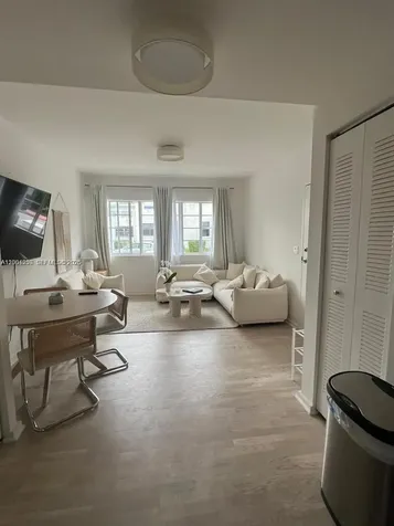810 7th Street Miami Beach FL 33139