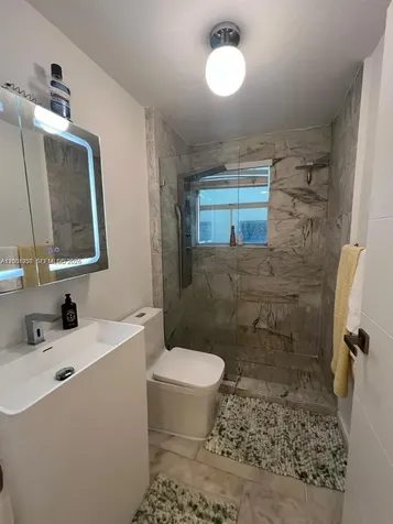 810 7th Street Miami Beach FL 33139