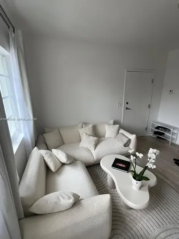 810 7th Street Miami Beach FL 33139